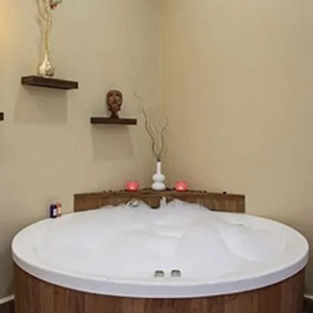 Alba Hotel