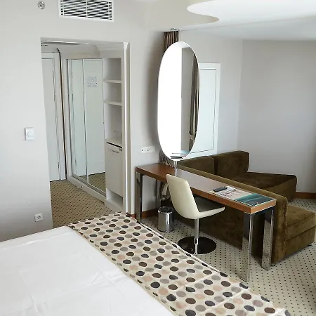 Alba Hotel 4*