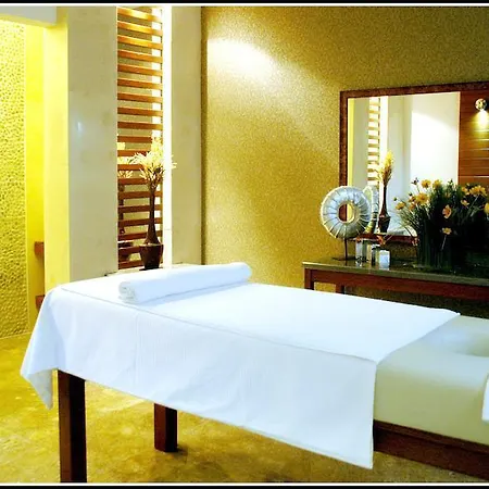Alba Hotel 4*