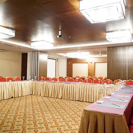 Alba Hotel 4*